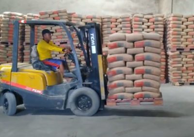 Sewa Forklift Solo