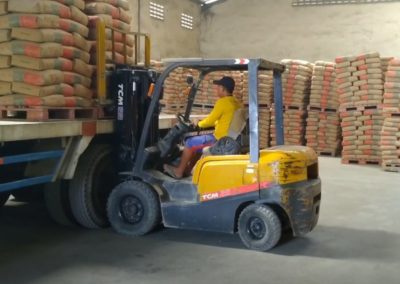 Sewa Forklift Semarang