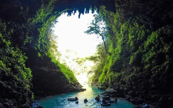 Cave Tubing Kalisuci Gunung Kidul