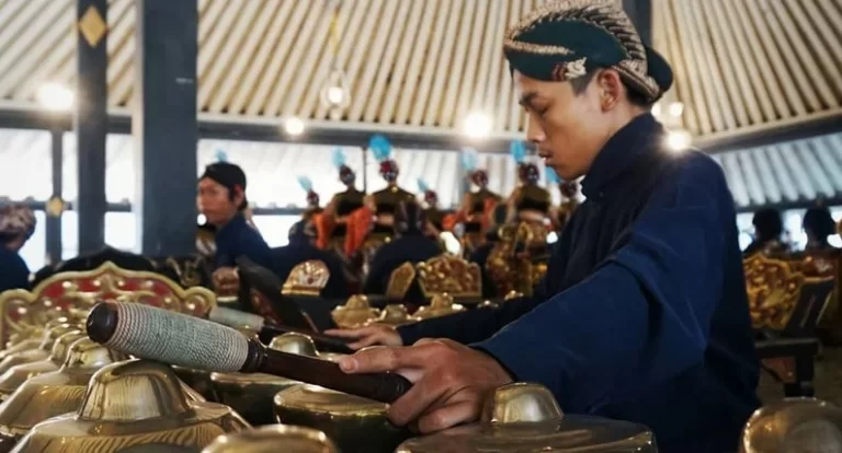 Pagelaran Gamelan Keraton