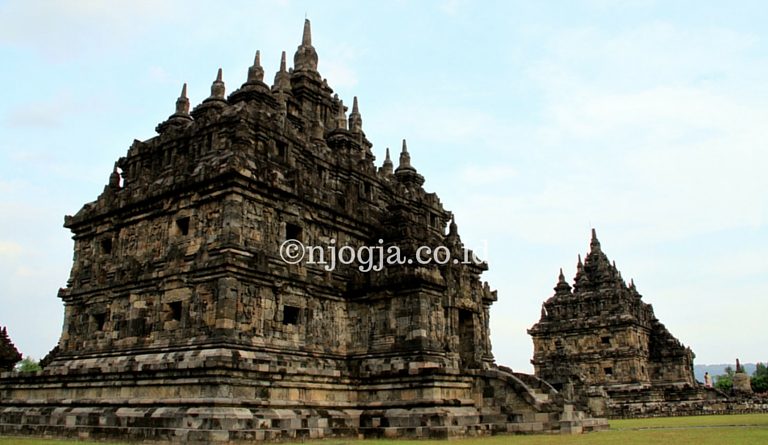 Candi Plaosan ” Candi Kembar” Perpaduan Hindu Budha