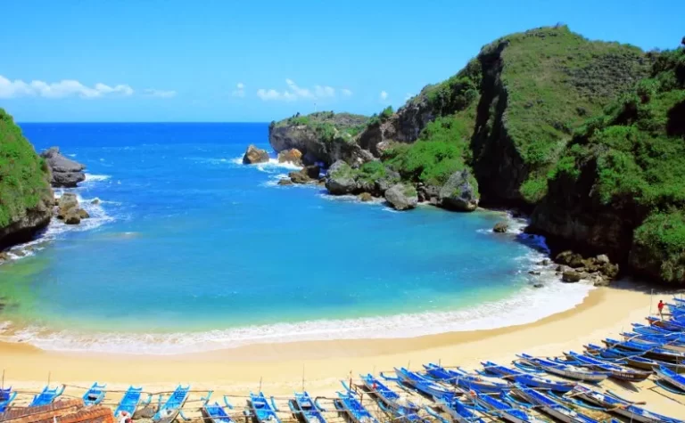 Pantai Ngrenehan Gunung Kidul