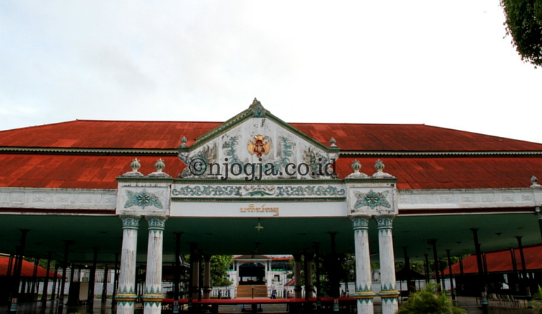 Kraton Yogyakarta – Asyiknya Berkunjung ke Istana Raja