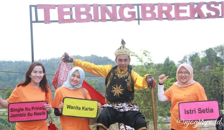 Kontraktor Pameran Surakarta: Tim Profesional untuk Event Solo Raya